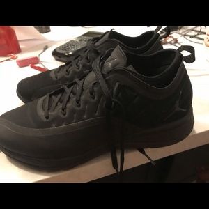 Jordan Trainer Prime Triple Black